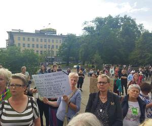 Protesty Ani Jednej Więcej! po śmierci Doroty.  Kobiety wyszły na ulice w całej Polsce  