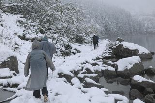 Tatry całkowicie zasypane śniegiem. Warunki są ekstremalnie trudne, TPN ostrzega turystów [WIDEO]