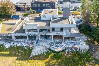 Kiedyś miała należeć do jednego z najbogatszych Polaków. Opuszczoną luksusową willę zastąpią bloki