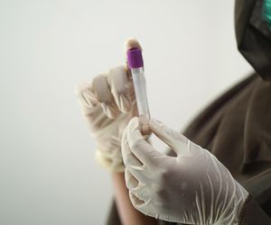 Nowy wariant Covid-19 o nazwie Nimbus rozprzestrzenia się na świecie! Oto podstawowe objawy tej mutacji koronawirusa