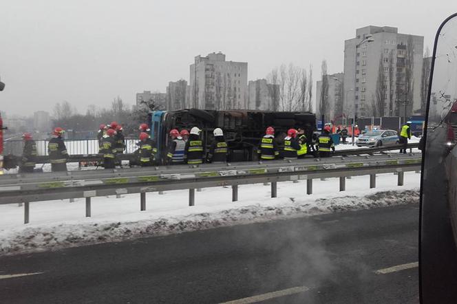 Świętochłowice: Wypadek na DTŚ. Droga jest nieprzejezdna! [ZDJĘCIA]