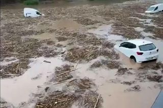 Były upały, jest potop! Hiszpania pod wodą. Gdzie jest niebezpiecznie?