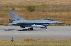 Rumunia wzmacnia swoje siły powietrzne. Trzy nowe F-16 z Norwegii docierają do kraju