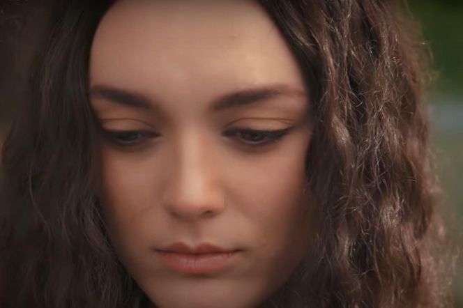 Czy Nana zgodzi się na powrót do pracy? 