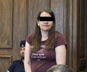 Udusiła małego synka kocykiem?! Dorota nie wyraziła żadnej skruchy, ojciec Oskarka ocierał łzy