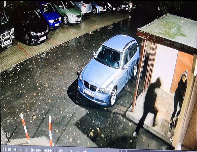 Zatrzymano sprawcę seryjnych napadów na kobiety na Bałutach. Ale czy działał sam?