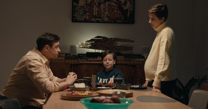 	Na dobre i na złe odc. 957. Blanka (Pola Gonciarz), Krzysztof Radwan (Mateusz Damięcki), Kubuś  (Wiktor Trojan)