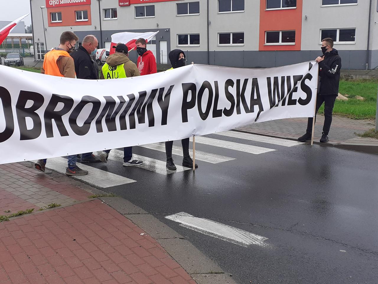 Protest rolników na DK 58. Trasa Pisz-Biała Piska zablokowana na kilka godzin