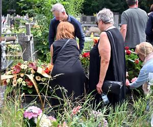 Smutny Andrzej Grabowski stanął nad grobem kolegi w Krakowie