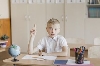 Ile to jest 2(7+3)-4=? Rusz głową i oblicz bez kalkulatora 