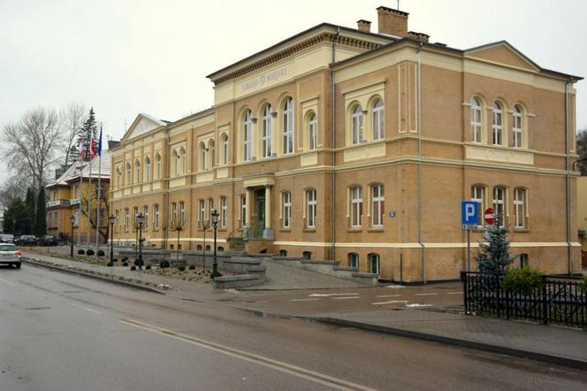 Nie odwołają burmistrz w Ostródzie. Przynajmniej na razie