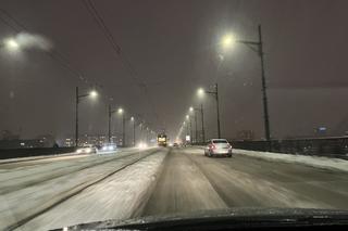 Trudne warunki drogowe w Warszawie