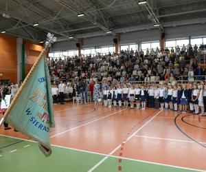  Zakończenie roku szkolnego 2023 - o której godzinie? Kiedy zaczyna się apel?