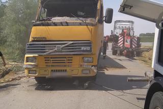 Przewrócona ciężarówka