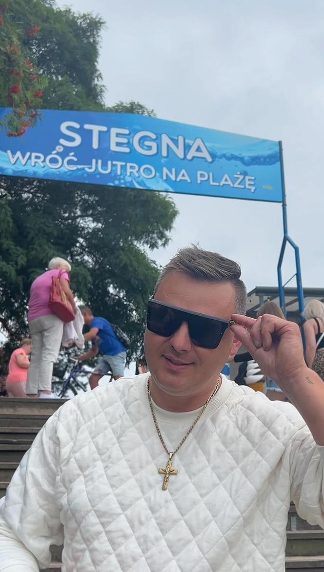 Mr Sebii – gwiazdor disco polo uratował życie plażowiczce!