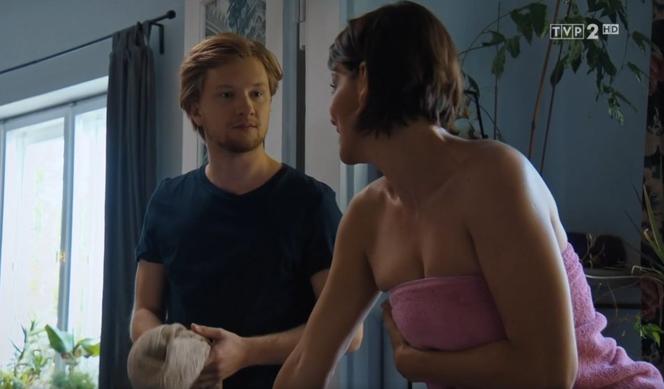 M jak miłość odc. 1557. Łukasz (Jakub Józefowicz), Patrycja Argasińska (Alżbeta Lenska)