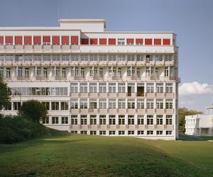 Szkoła architektury w modernistycznym sanatorium