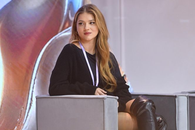 Julia Żugaj przeszła drastyczną metamorfozę. Jest krótko i z pazurem