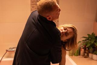 M jak miłość, odcinek 1714:  Julia (Marta Chodorowska), Andrzej Budzyński (Krystian Wieczorek)