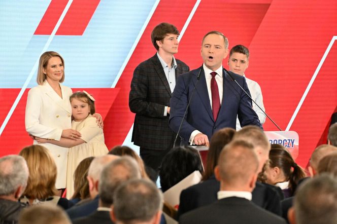 Rodzina Karola Nawrockiego na wieczorze wyborczym