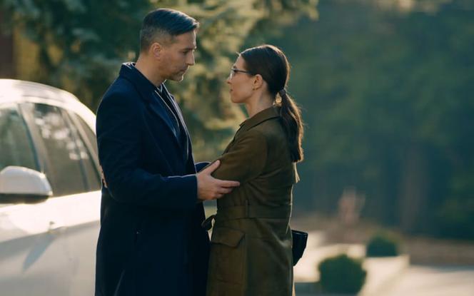 BrzydUla 2 odc. 207. Ula (Julia Kamińska), Marek (Filip Bobek)