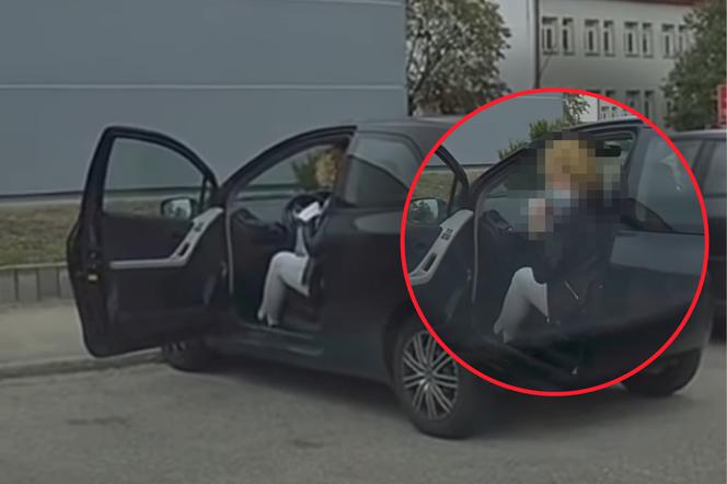 Czułe pozdrowienie za zwrócenie uwagi. Usłyszała klakson i pokazała palec