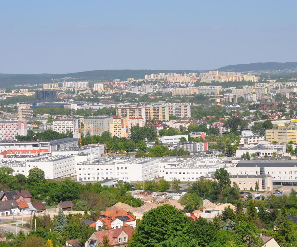 Panorama Kielc z wieży klasztornej na Karczówce