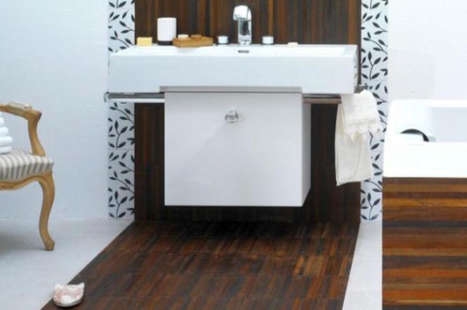 Czym zabezpieczyć drewnianą podłogę w łazience? PORADA