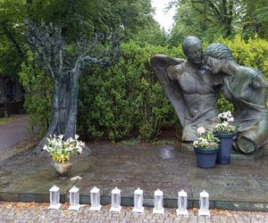 Grób Jana Kulczyka 10 lat od jego śmierci 