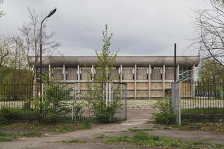 Brutalistyczna Hala sportowa w Wilnie - zdjęcia. Czy ma szansę uciec przed rozbiórką?