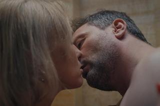 	M jak miłość odc. 1805. Bartek (Arkadiusz Smoleński), Dorota Kawecka (Iwona Rejzner)