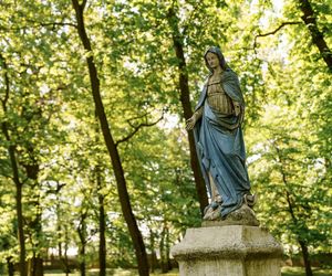W Łękach Kościelny można podziwiać dworek z XVIII wieku
