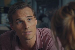 M jak miłość odc. 1833. Kama (Michalina Sosna), Olek (Maurycy Popiel)