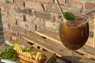 Ekspres do kawy (Plac Dąbrowskiego 2)