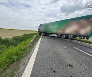 Tragiczny wypadek w Bieńkowicach. Nie żyje kierowca osobówki
