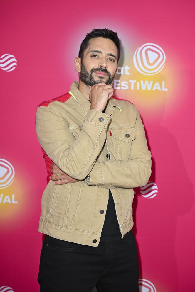 Dawno niewidziany Mesajah wziął ślub. Gwiazdy pospieszyły z gratulacjami