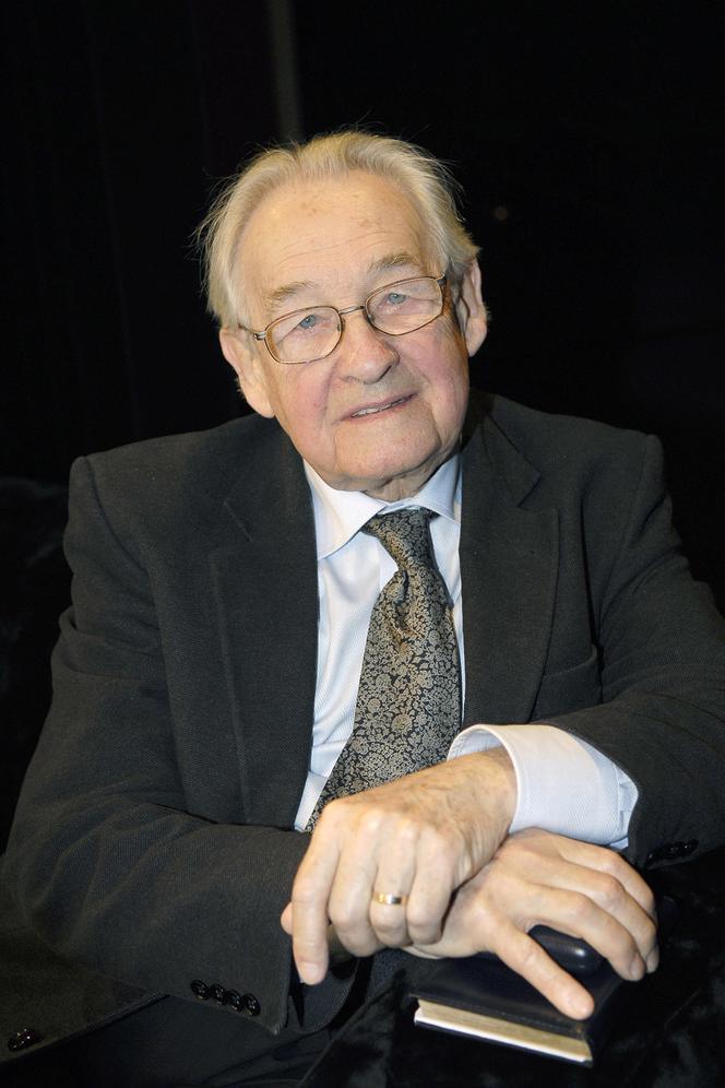 ANDRZEJ WAJDA