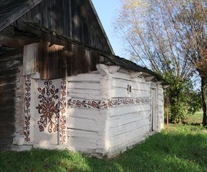 Romanowo (powiat białostocki) – 2 mieszkańców