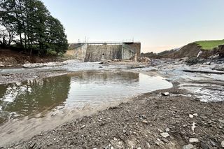 Dotarliśmy do odciętego od świata Stronia Śląskiego. Wstrząsający obraz zniszczeń. 