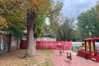 Biblioteka w ogrodzie powstaje na Pradze-Północ