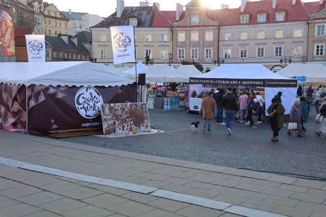 Festiwal Czekolady i Słodkości na placu pod zamkiem w Lublinie 