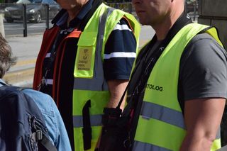 Eksmitują gołębie z Grubej Kaśki na czas remontu