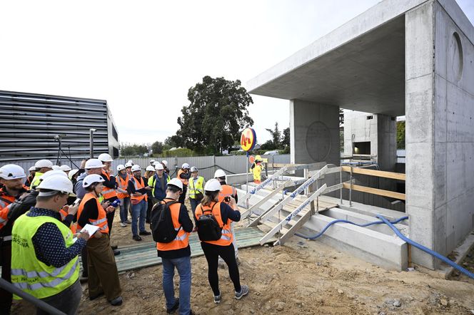 Byliśmy na budowie ostatniej stacji metra w Warszawie. Widok zapiera dech w piersiach