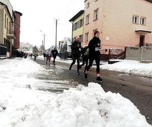 Siedlce: Charytatywny Mikołajkowy bieg z Dwójką