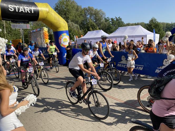 Kilometry Pomocy Michelin 2024. Sportowe emocje na plaży miejskiej w Olsztynie. Zobacz zdjęcia!