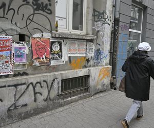„To co robi miasto, to skandal”. Warszawa sprzedaje zabytkową kamienicę w centrum za grube miliony