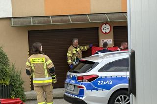 Tragedia w Ząbkach. Ciało kobiety leżało na chodniku. Na miejscu policja