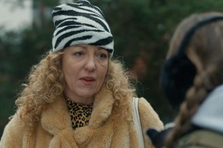 Barwy szczęścia, odcinek 3193. Żabcia (Hanna Klepacka), Pola (Gabriela Szewczyk)