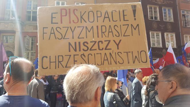 "Nie dla nacjonalizmu i faszyzmu" w Gdańsku
