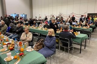 Miejska Wigilia dla potrzebujących w Łodzi. Wzięło w niej udział blisko 800 osób